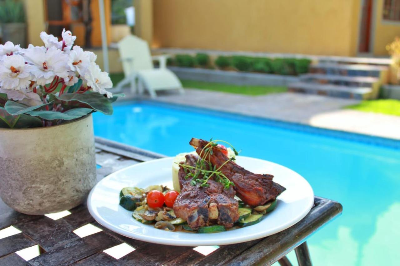 17 On Bird Guest House Beaufort West Ngoại thất bức ảnh