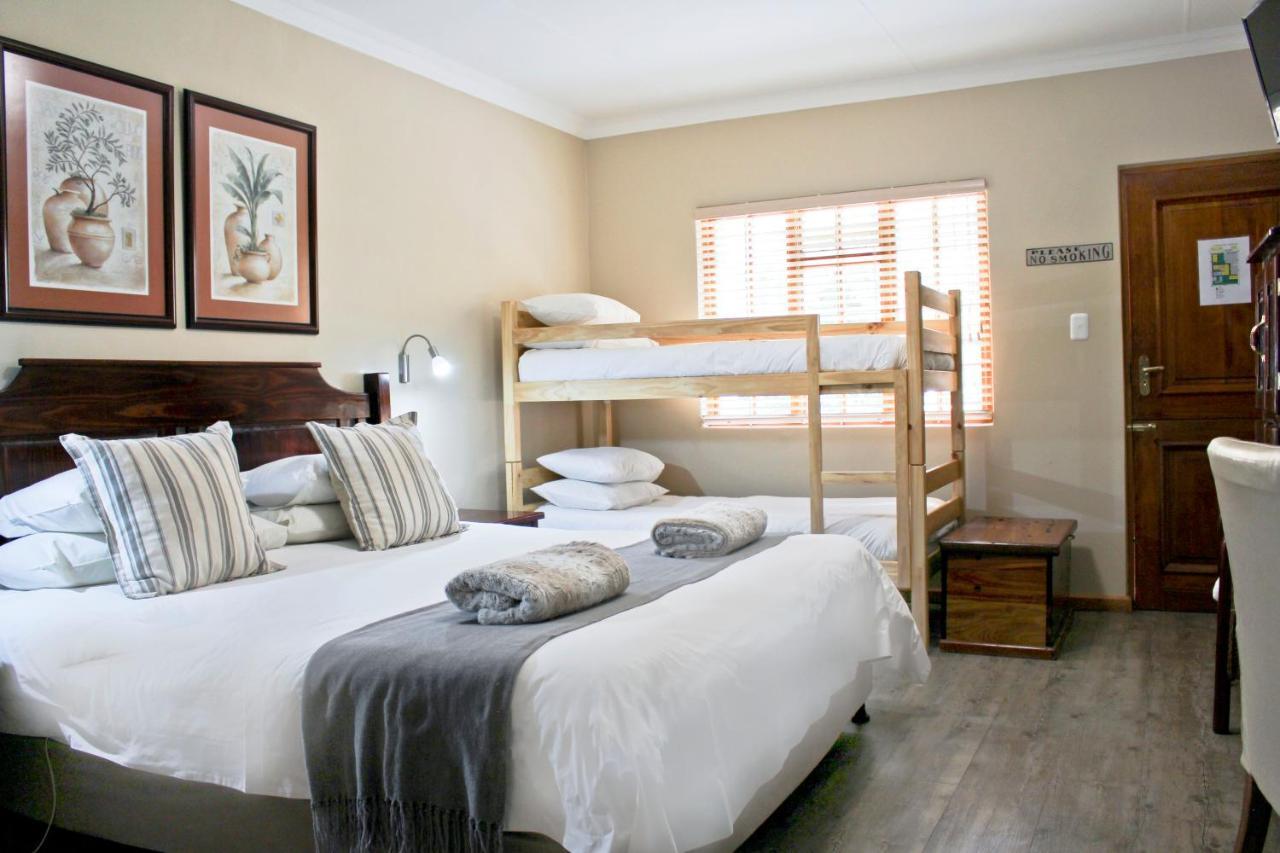 17 On Bird Guest House Beaufort West Ngoại thất bức ảnh