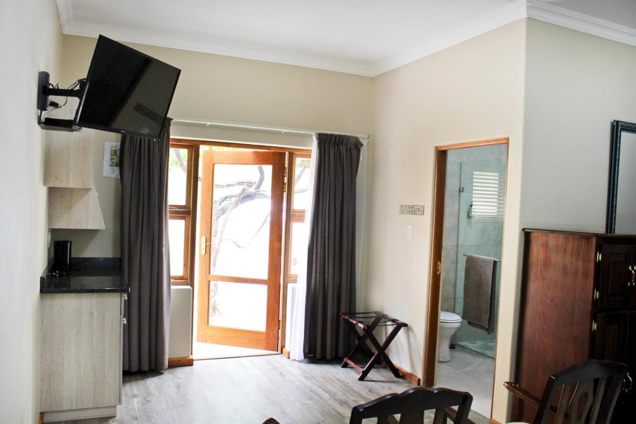 17 On Bird Guest House Beaufort West Ngoại thất bức ảnh