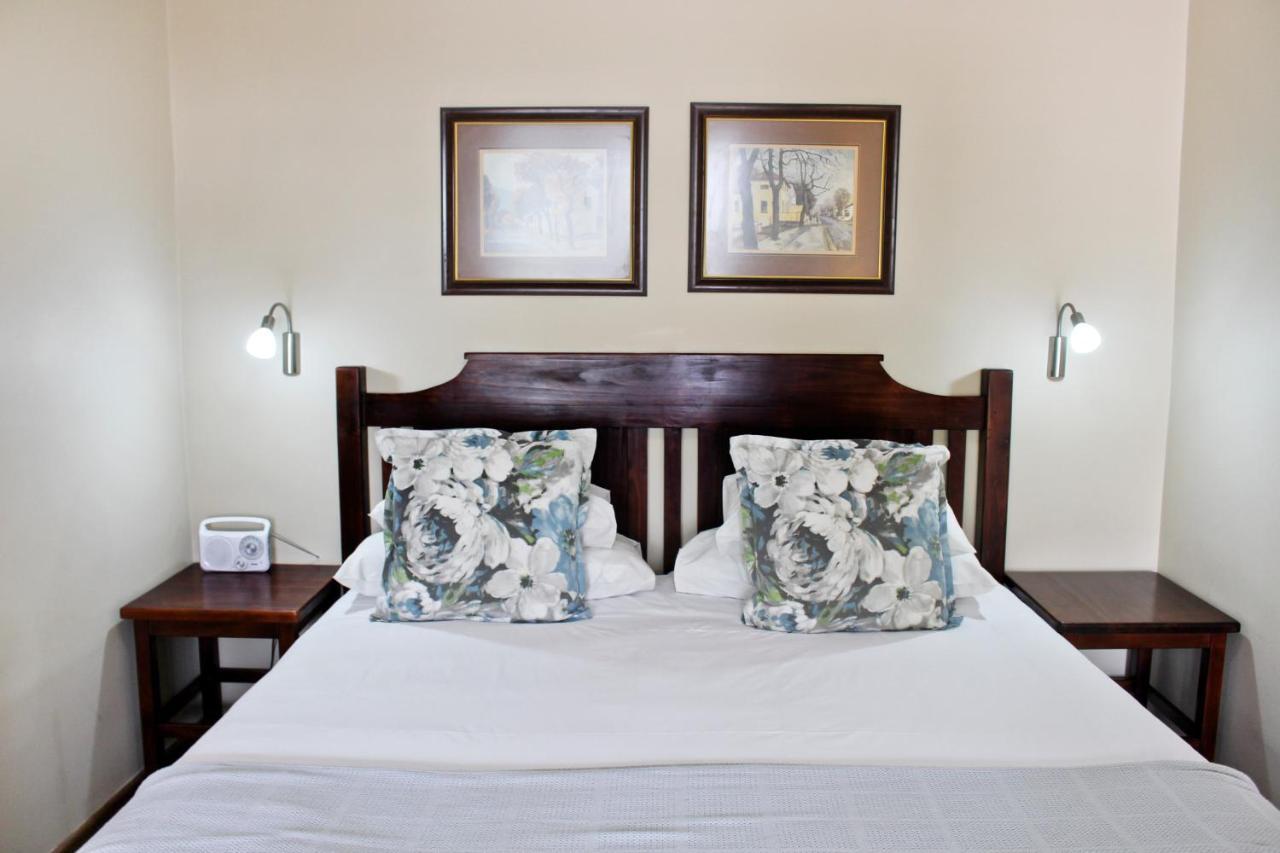 17 On Bird Guest House Beaufort West Ngoại thất bức ảnh