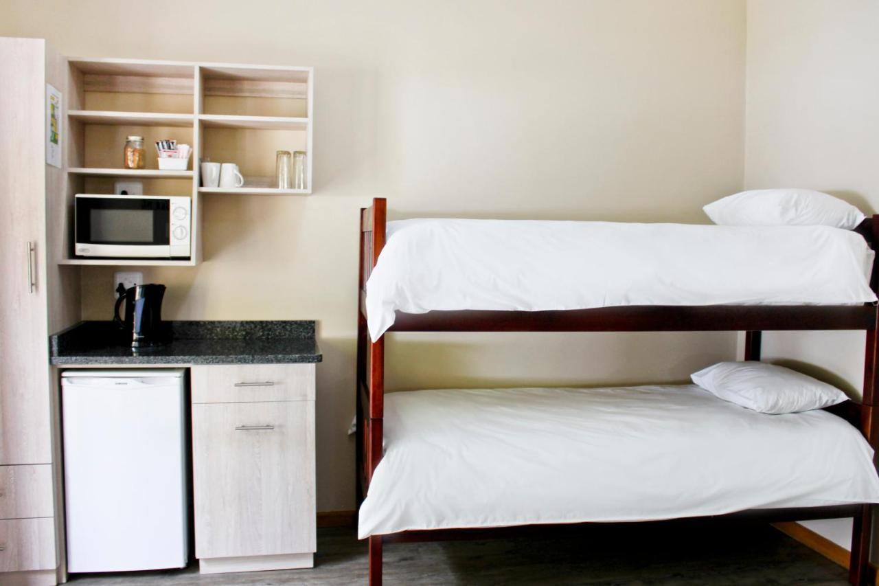 17 On Bird Guest House Beaufort West Ngoại thất bức ảnh